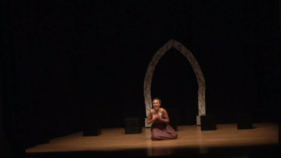 Lady Macbeth viene a sapere dell'arrivo del re e progetta l'omicidio