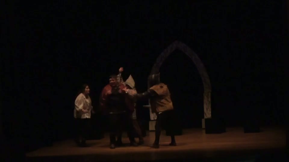 I sicari uccidono Banquo ma suo figlio Fleance riesce a fuggire