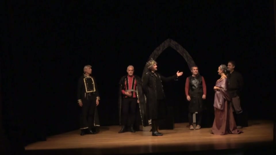 Macbeth accoglie gli ospiti del banchetto