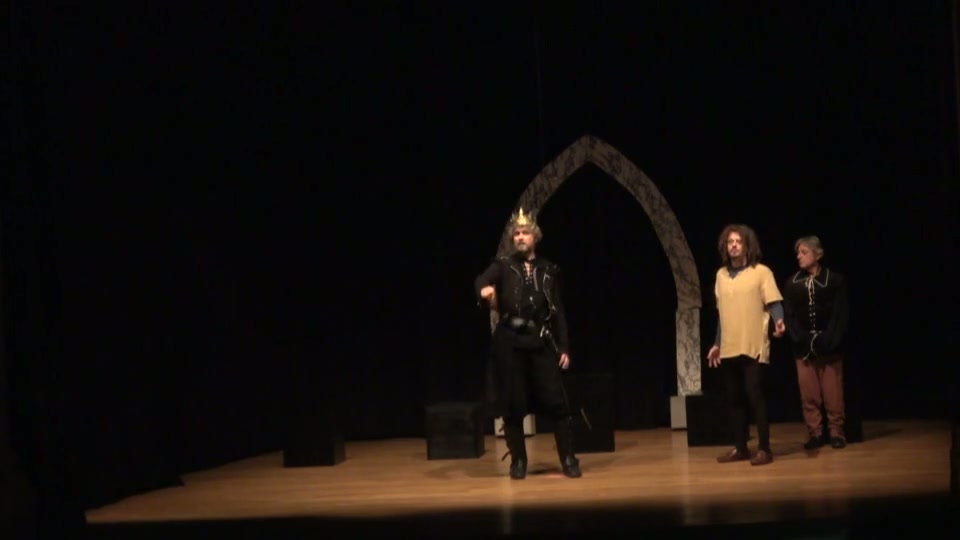 Il servo avvisa Macbeth che la foresta si sta muovendo