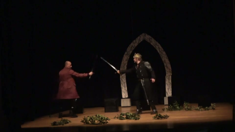 Duello finale tra Macbeth e Macduff